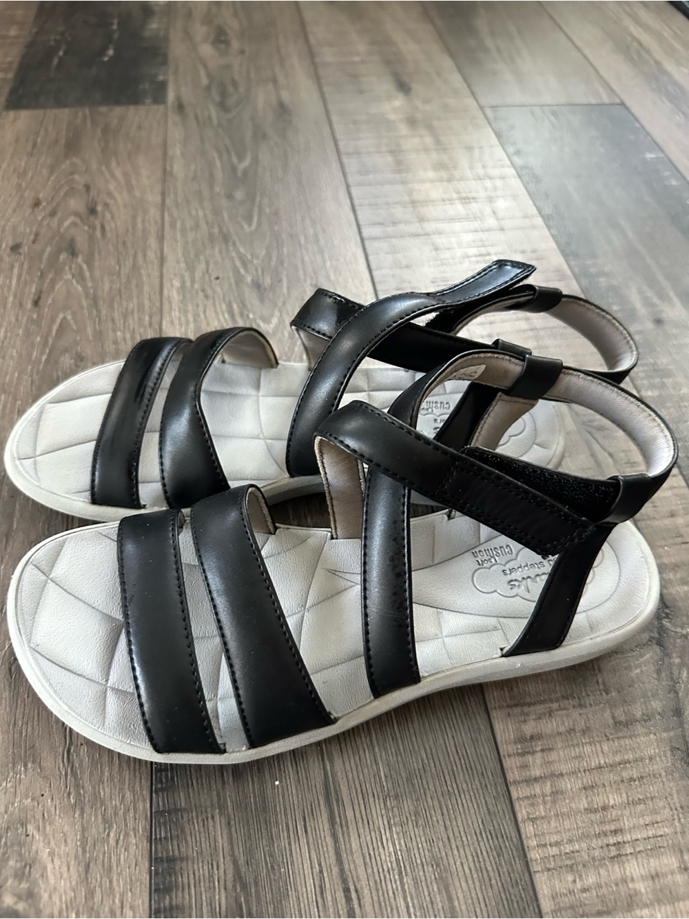 Clarks Cloud Steppers Sillian Spade Sandles Women's 7 Black Strappy